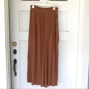 Women’s Pleated Maxi Skirt